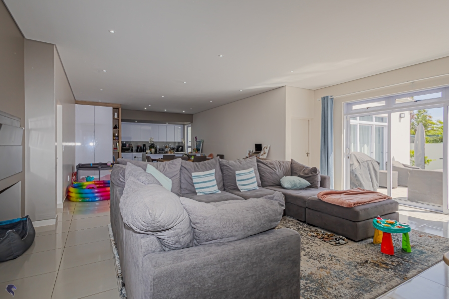 6 Bedroom Property for Sale in Country Club Western Cape